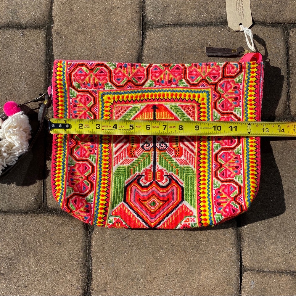 NWT Jadetribe Eliz Pom Clutch - Picture 7 of 7